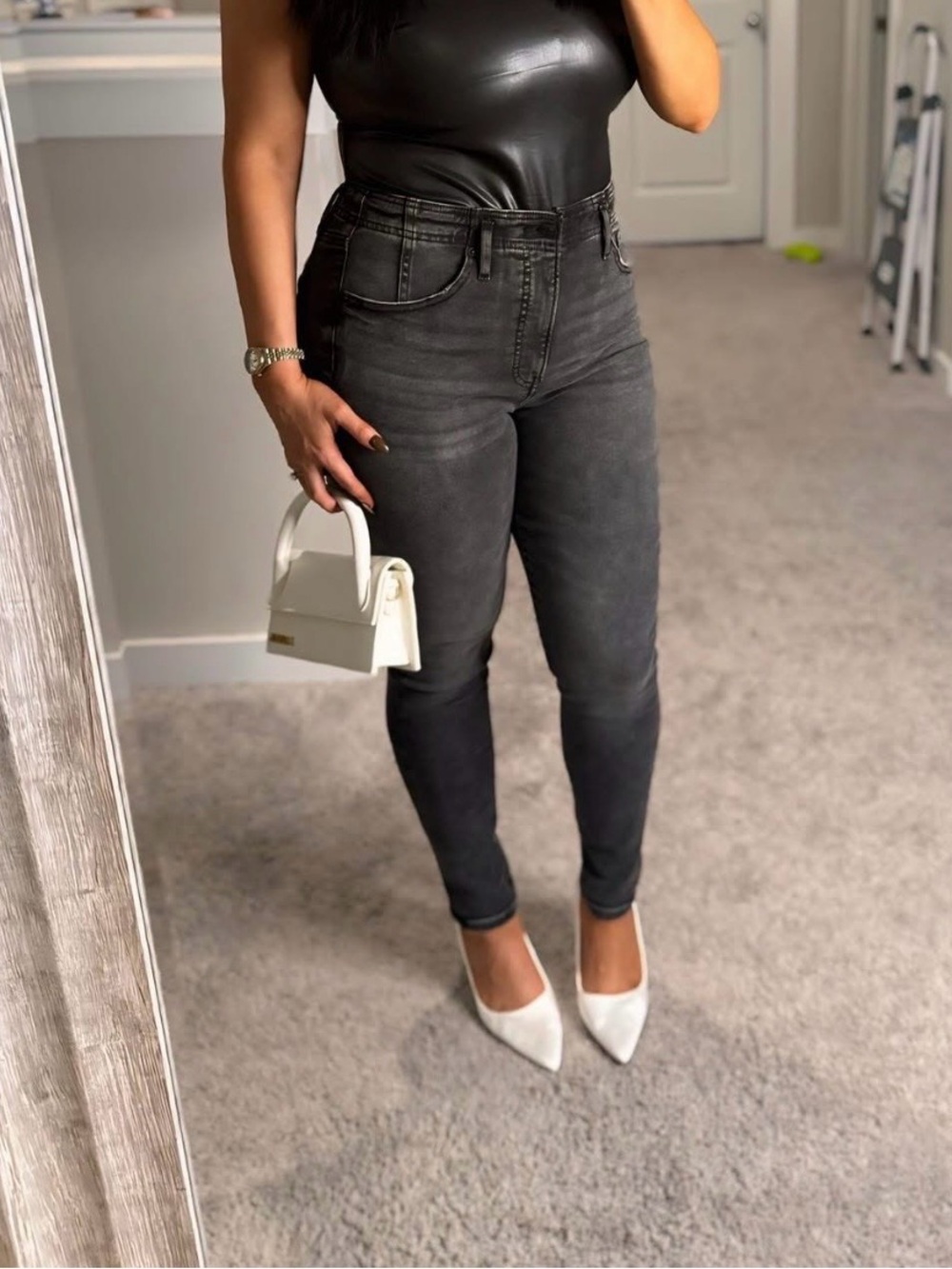 Express Women’s Skinny Jeans - Charcoal Black